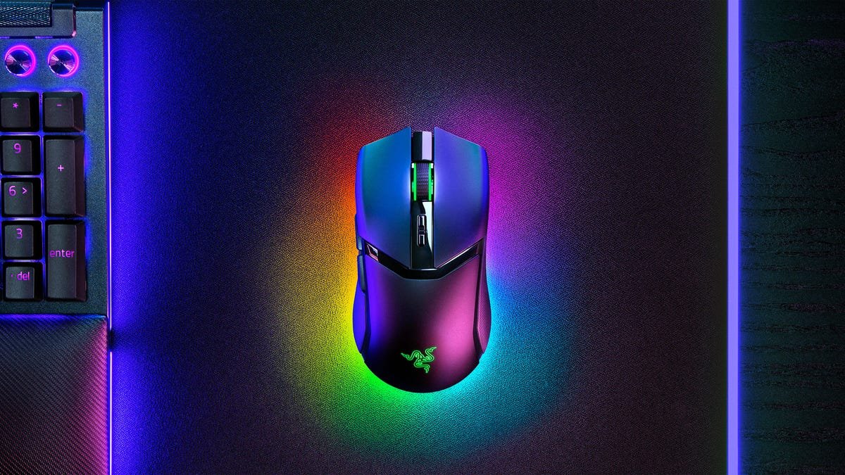 Razer's Cobra Gaming Mice Take a Little Bit From Their Siblings