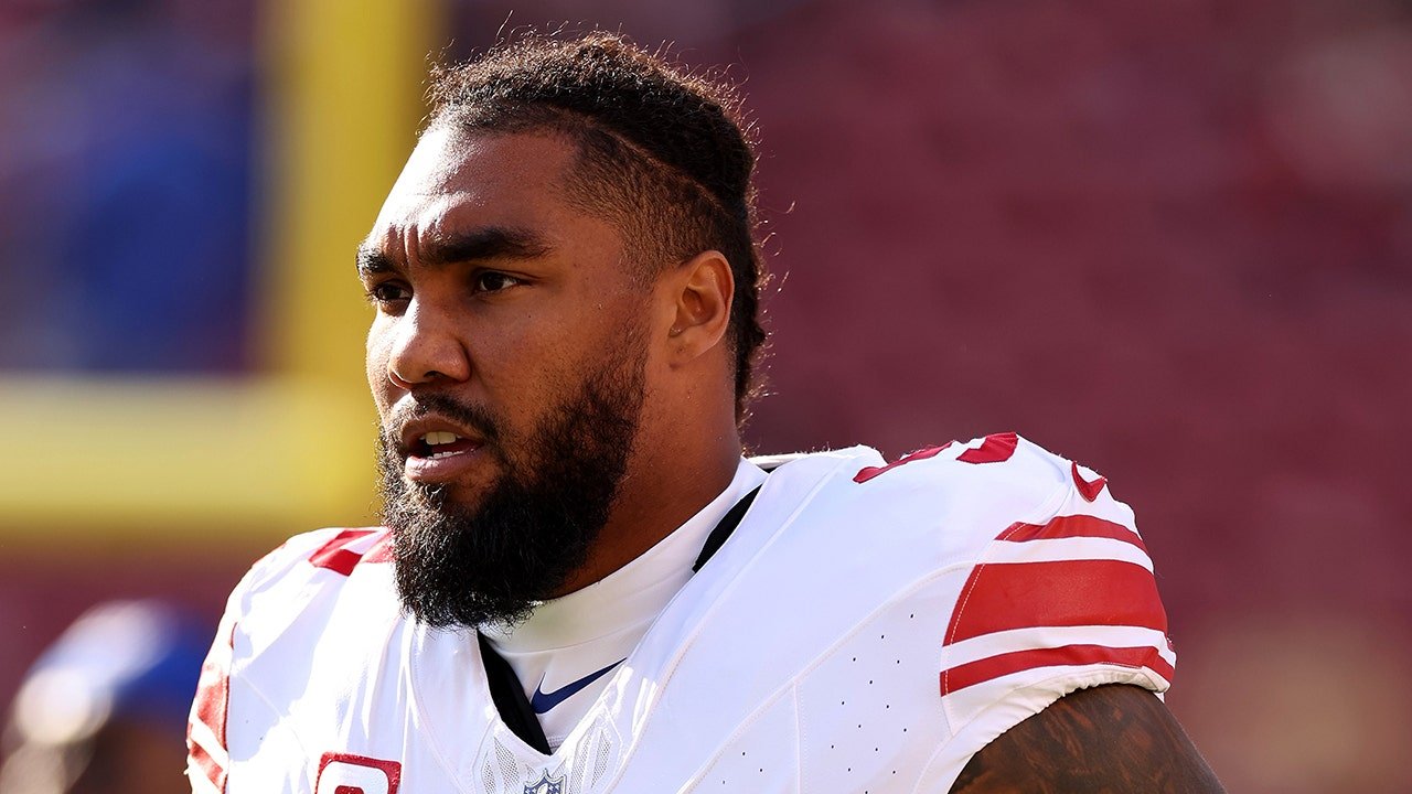 Giants trade Leonard Williams to Seahawks following brutal loss to Jets: reports