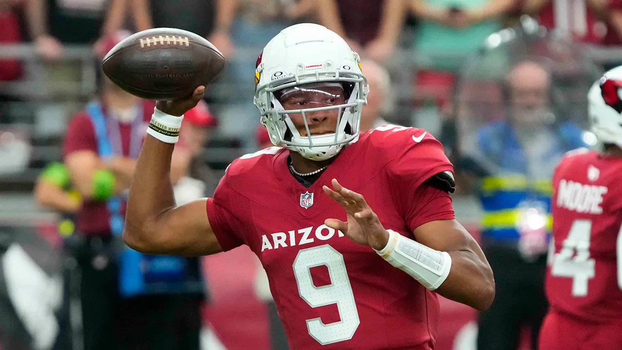 Vikings trade for Cardinals quarterback Josh Dobbs after Kirk Cousins' season-ending injury