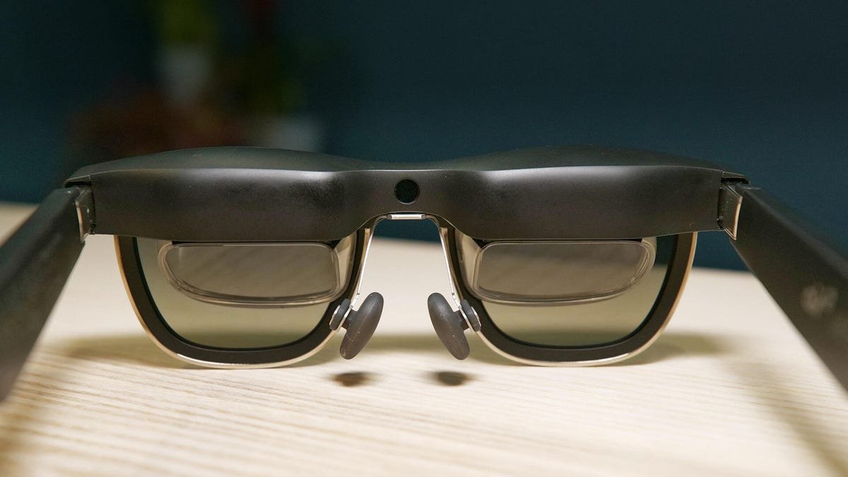 Check Out These Smart Glasses That Put Screens All Around You - Video