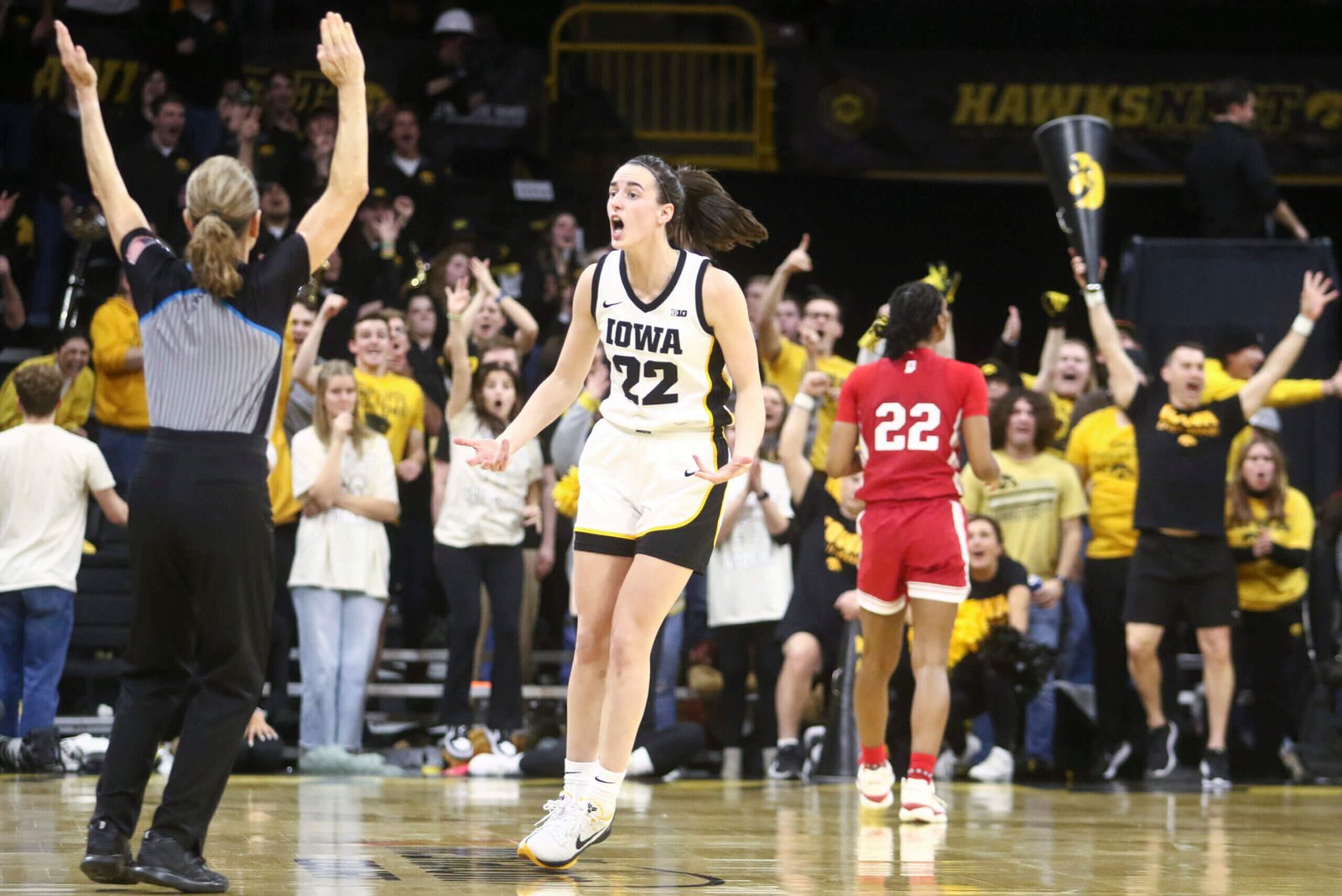 Winter storm, Big Ten, prime-time attention ... nothing stops the Caitlin Clark show