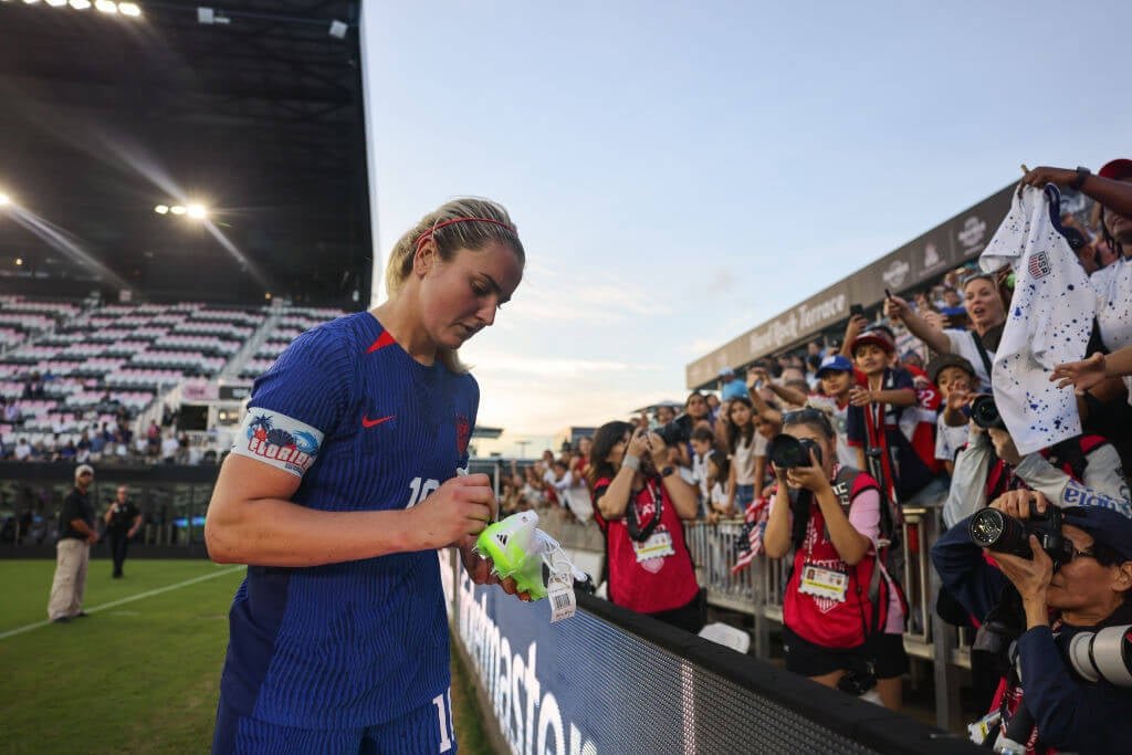 USWNT's Lindsey Horan apologizes for 'poorly expressed' comments