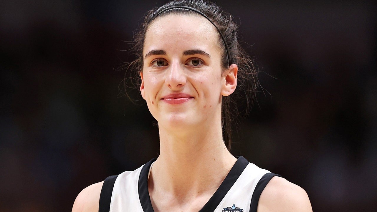 Caitlin Clark selected No 1 overall by Indiana Fever in 2024 WNBA Draft