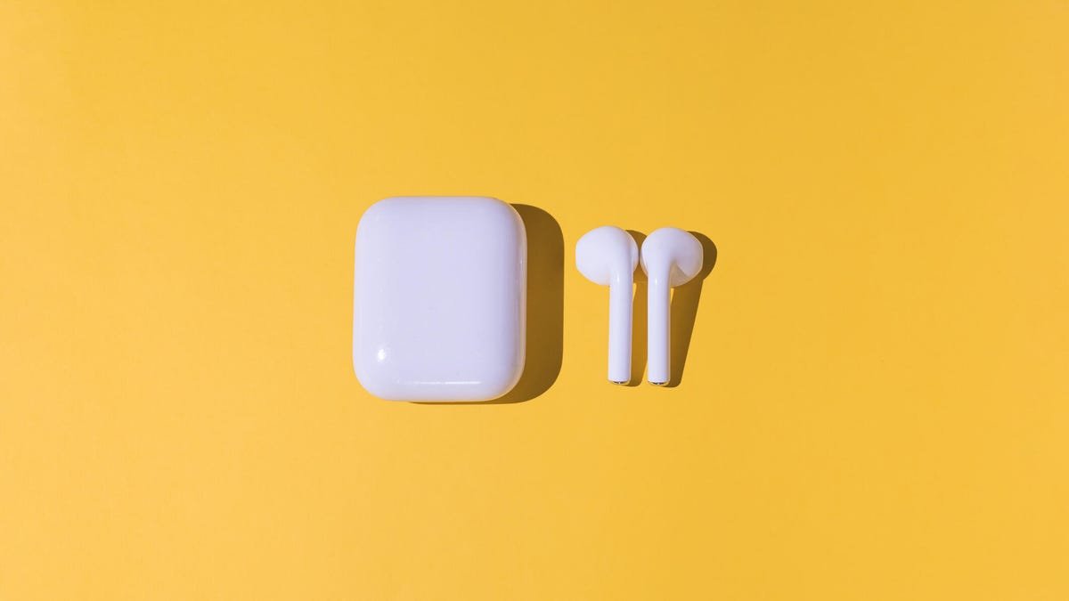 How to Properly Clean Your AirPods to Eliminate Dirt and Wax