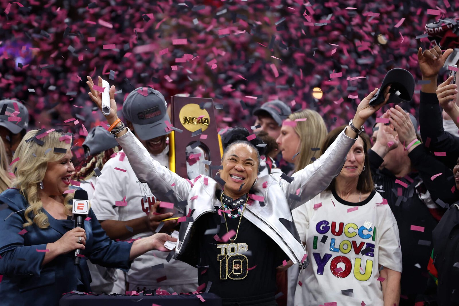 South Carolina tops Iowa to claim national championship